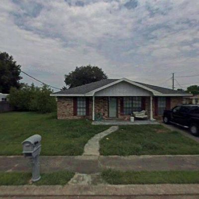 3000 Spruce Cir, Houma, LA 70363