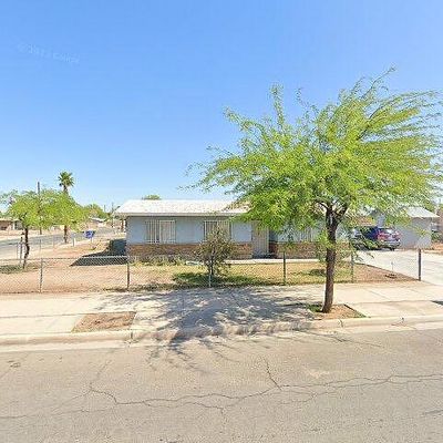 302 E Hamilton Ave, El Centro, CA 92243