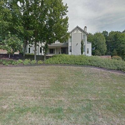 302 Green Lake Dr, Mars, PA 16046