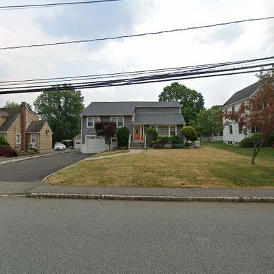 35 Walnut St, Livingston, NJ 07039