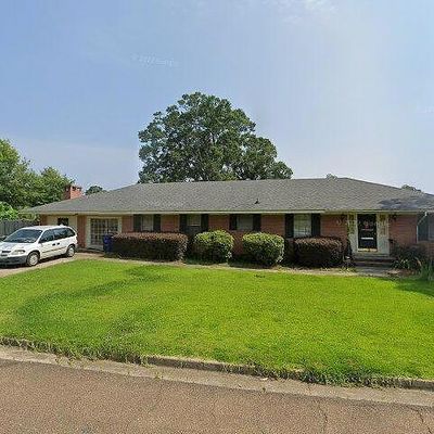 3500 Peachtree Dr, Natchez, MS 39120