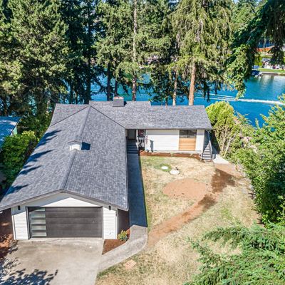 3521 Lakeridge Dr E, Lake Tapps, WA 98391