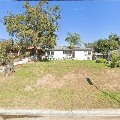 3561 Russell St, Riverside, CA 92501