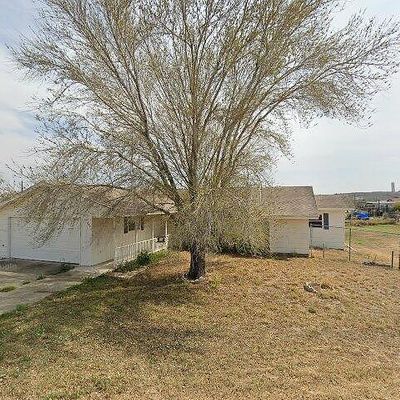 357 Mango Dr, Zapata, TX 78076