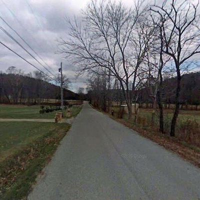 363 Four Mile Run Rd, Latrobe, PA 15650