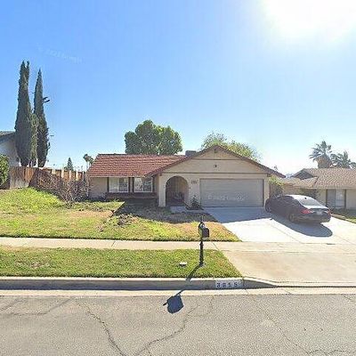 3655 Pumalo St, Highland, CA 92346