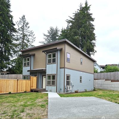 3671 Pine Rd, Bremerton, WA 98310