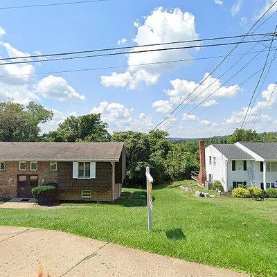 37 Webb Dr, Washington, PA 15301