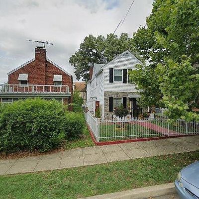 3704 26 Th St Ne, Washington, DC 20018