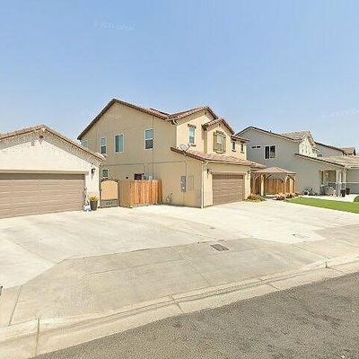 375 St Montelena Ct, Madera, CA 93637