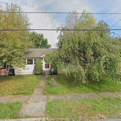 3822 Wylam Ave, Moosic, PA 18507