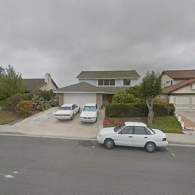 3825 Stanford Dr, Oceanside, CA 92056