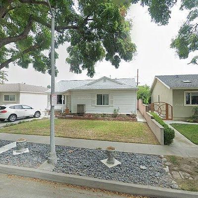 3858 Ladoga Ave, Long Beach, CA 90808