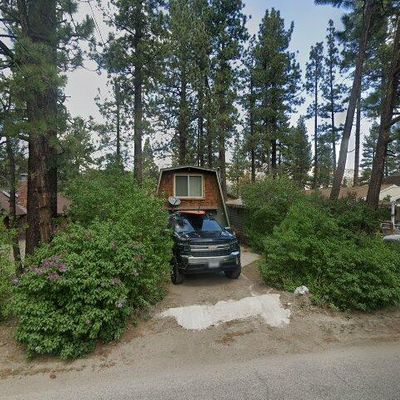 327 W Country Club Blvd, Big Bear City, CA 92314