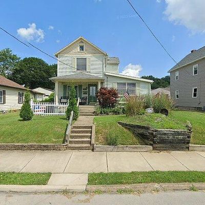 328 Hazel Ave, Ellwood City, PA 16117