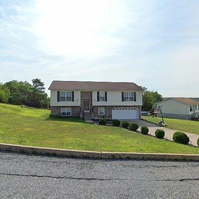 33 Sunset Dr, Hazle Township, PA 18201