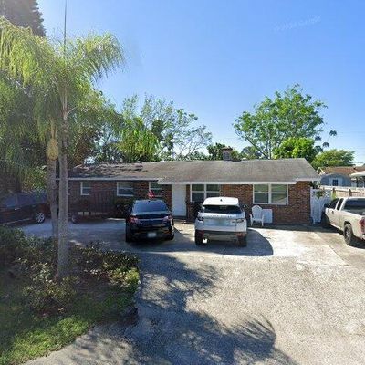 3344 Sapphire Rd, Lake Worth, FL 33462