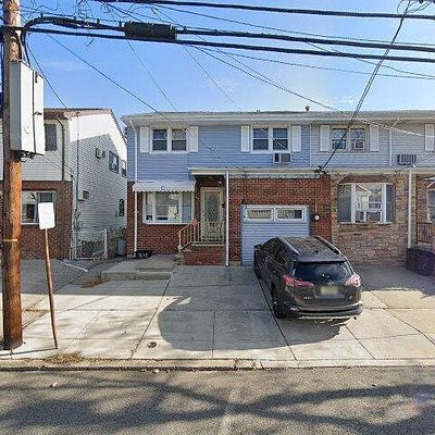 34 Suburbia Dr, Jersey City, NJ 07305