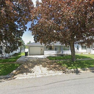 34 Taylor St, Waupun, WI 53963