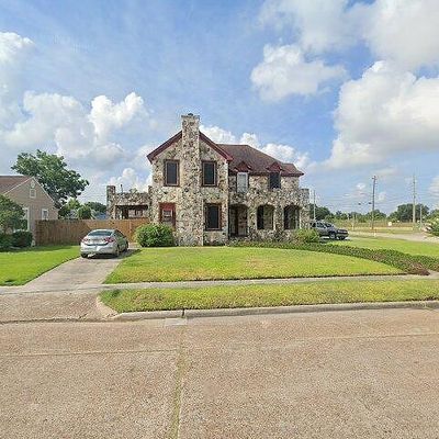 3417 Wisconsin St, Baytown, TX 77520