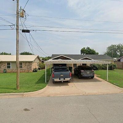 409 Mesquite St, Archer City, TX 76351