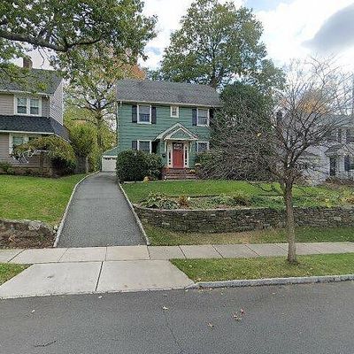 41 College Ave, Montclair, NJ 07043