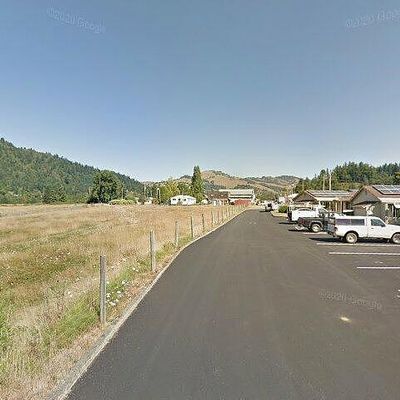 41096 S Rd, Powers, OR 97466