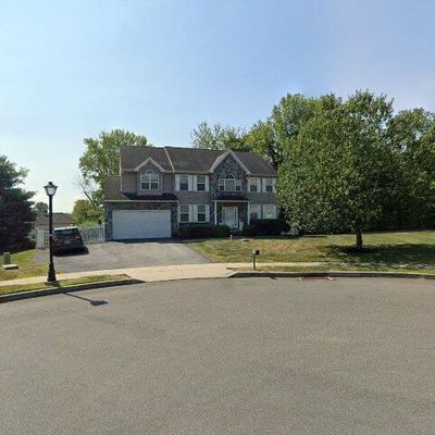 4128 Kates Gln, Upper Chichester, PA 19014