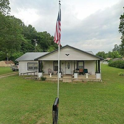 415 E Railroad St, Waverly, TN 37185