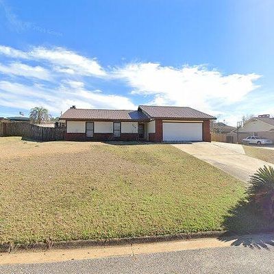 415 Robin Ln, Enterprise, AL 36330