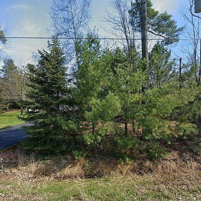 416 Mckinley Blvd, Eagle River, WI 54521