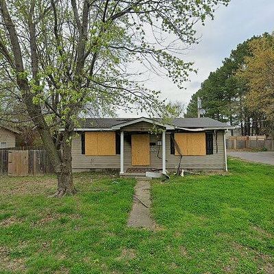 417 E Shawnee Ter, Tahlequah, OK 74464