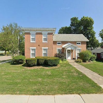 42 Montgomery Ct, Evansville, WI 53536