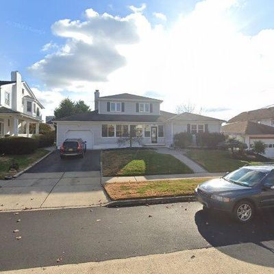 420 Euclid Ave, Allenhurst, NJ 07711