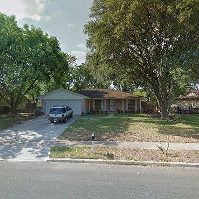 4247 Treehouse Dr, San Antonio, TX 78222