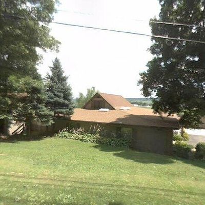 43 Slaymaker Hill Rd, Kinzers, PA 17535