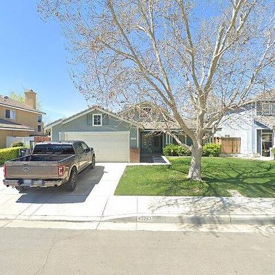 43243 Vineyard Dr, Lancaster, CA 93535