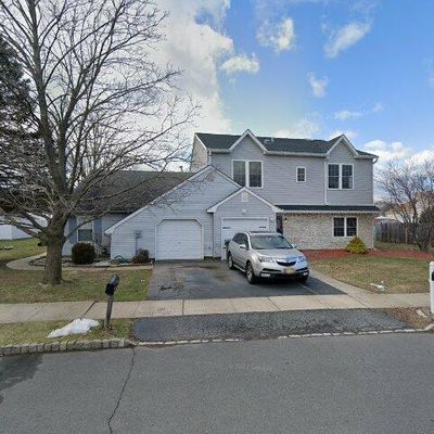 44 Woodbrooke Dr, Edison, NJ 08820