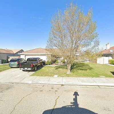 44201 Freer Way, Lancaster, CA 93536