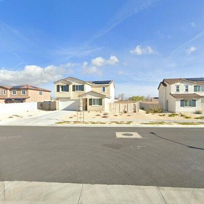 4421 W Avenue J4, Lancaster, CA 93536