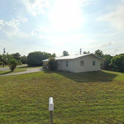 389 Millport St Nw, Port Charlotte, FL 33948