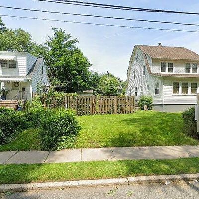 389 Olcott St, Orange, NJ 07050