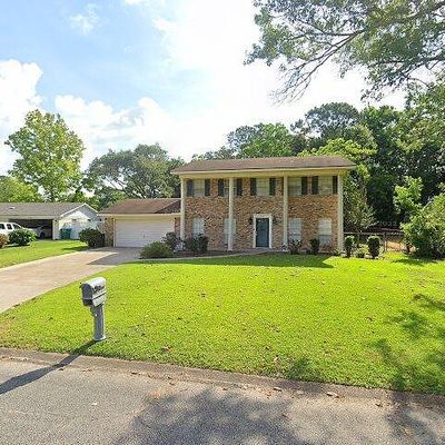 3926 Hillandale Dr, Gautier, MS 39553