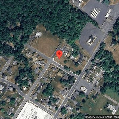 40 N 9th St, Bally, PA 19503