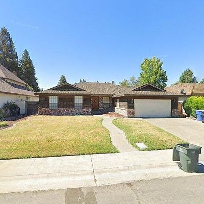 400 Deer River Way, Sacramento, CA 95831