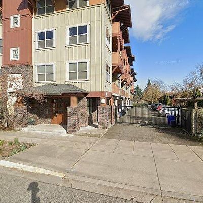 400 Ne 100 Th Ave #208, Portland, OR 97220