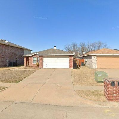 4028 Golden Horn Ln, Fort Worth, TX 76123