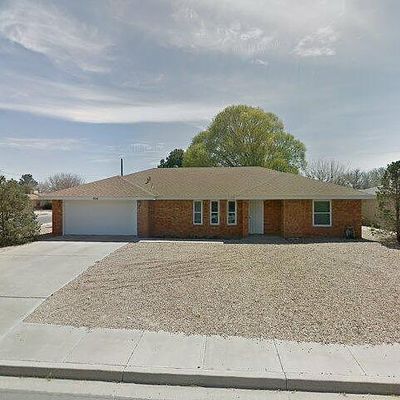 406 Mission Arch Dr, Roswell, NM 88201