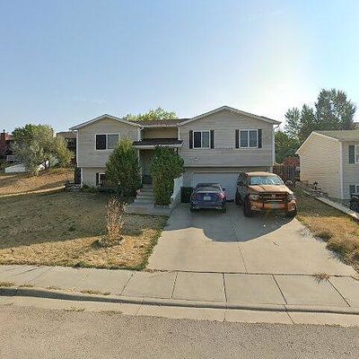 407 Overdale Dr, Gillette, WY 82718