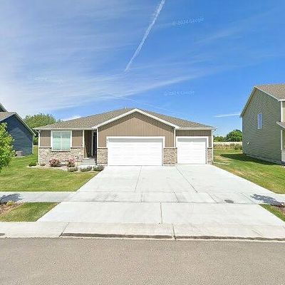 477 N Curlew Dr, Ammon, ID 83401